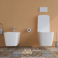 Sanitari Bagno Bidet E Vaso WC SOSPESI Filomuro RIMLESS In Ceramica Con Sedile Coprivaso Softclose - Staffe Escluse CUBE -Stile Bagno 30788311 5