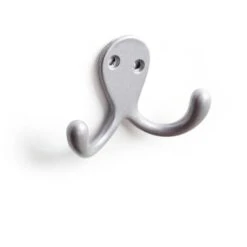 Appendiabiti Da Parete Stile Funzionale Prodotto In Zama Finitura Cromata Opaca Liquida Grande Capacità Di Carico Misure 762454mm Sistema Di Fissaggio Avvitato 1 Unità