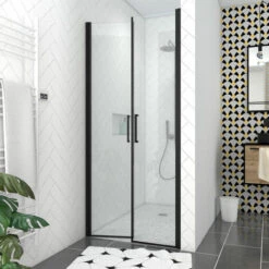 Pacchetto A Parete Doccia Da 90x200 Cm + Vassoio Doccia Con Piastrelle 90x160 Sovrapposizione