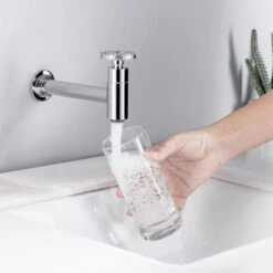 ONECE Rubinetto A Parete Solo Acqua Fredda, G1/2" Rubinetto Lavabo In Ottone, Rubinetto Da Giardino, Rubinetto Esterno, Aeratore Rimovibile, Per Bagno, Lavabo, Balcone, Giardi, Mocio Piscina, Cucina