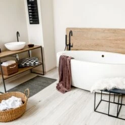 Charme Colonna Meccanica Nera A Pavimento Per Bagno Ad Isola -Stile Bagno 71408695 5