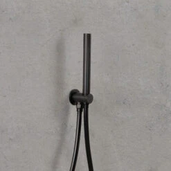 Kit Doccia Tondo Completo Di Doccetta Judy Presa Acqua E Flessibile Nero Opaco Ares