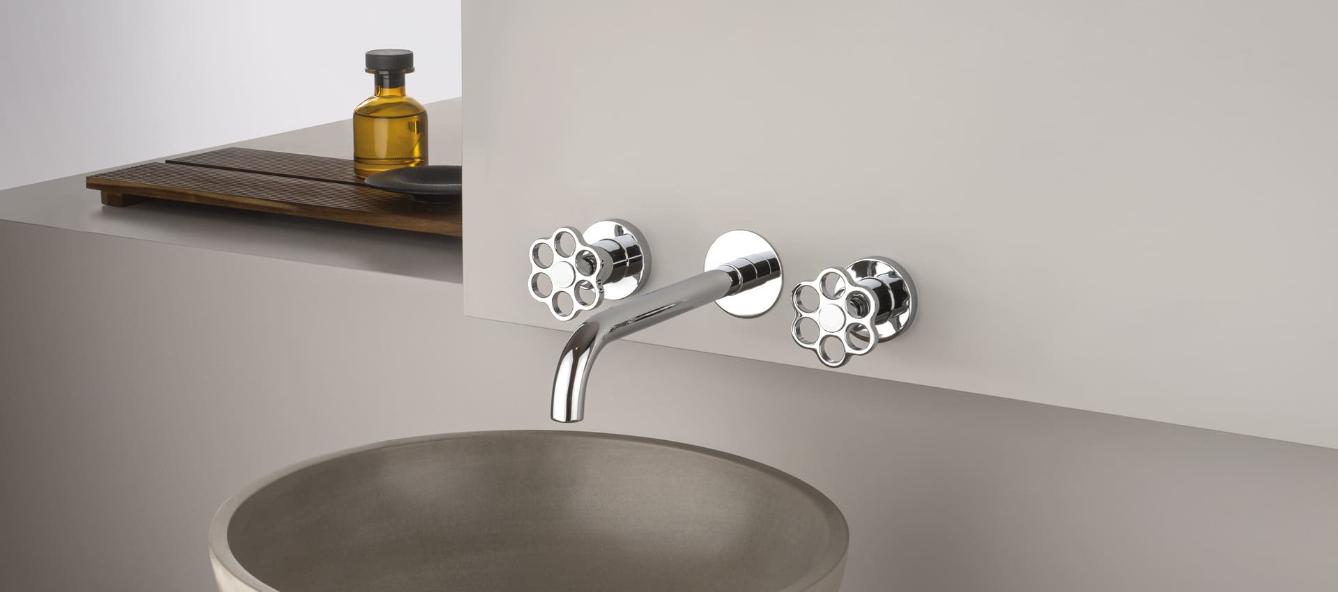 Prima pagina -Stile Bagno miscelatori lavabo a muro 1